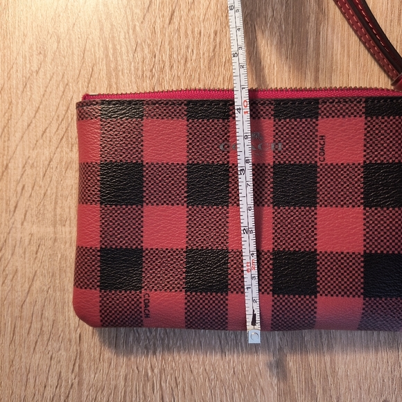 Coach STUFFED 2018 Retired Holiday Wristlet - Retail Value $250 - Picture 6 of 8